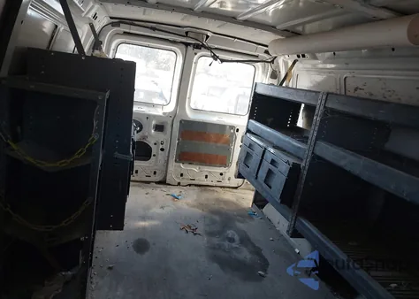 2008 Ford E-250 Commercial z USA, uszkodzony, nr VIN 1FTNE24W78DB52492